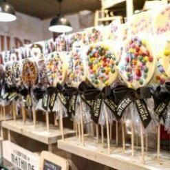 Chocolat Blanc Surprise Partie - Sucette Chocolat -LE COMPTOIR DE MATHILDE Boutique chocolat blanc surprise partie sucette chocolat 2