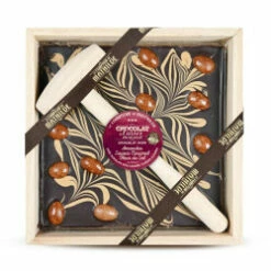 Devant 13 Noir Amandes Saveur Caramel – Chocolat à Casser